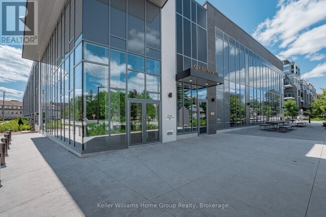 Photo - 93 Arthur St S Unité 714