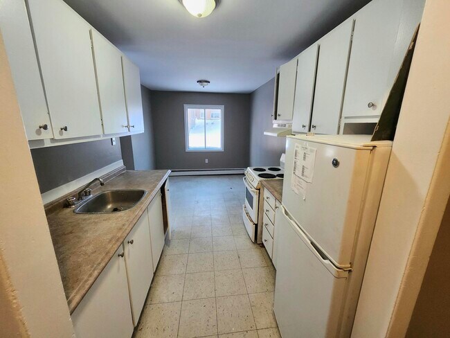 Photo - 2 Reading Crescent Unit 5