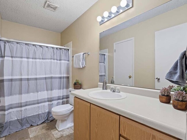 Full-Size Bathroom