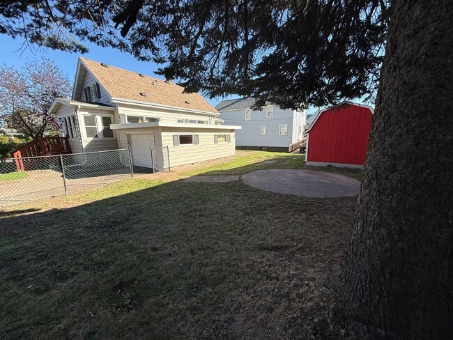 Photo - Duluth MN 3-Bedroom - 3-Bath Single Family Home with Garage