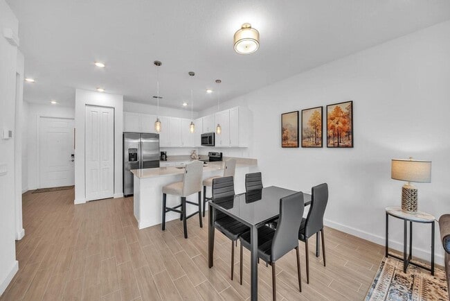 Photo - 14517 Three Ponds Trail