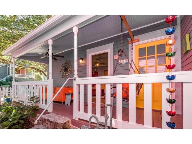 Photo - 139 Savannah St SE Casa