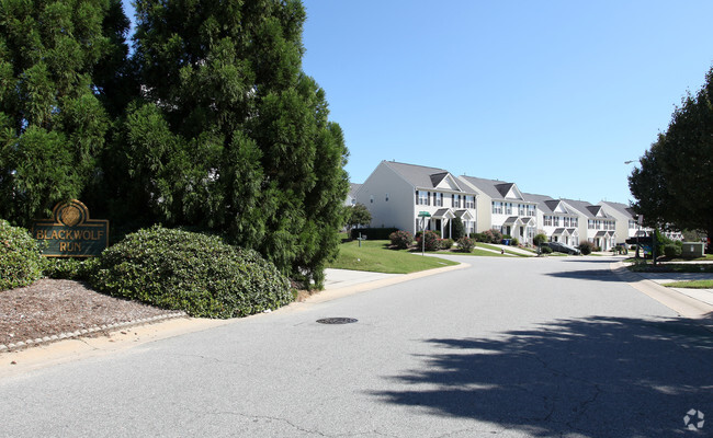 Building Photo - Blackwolf Run at Hedingham Rental