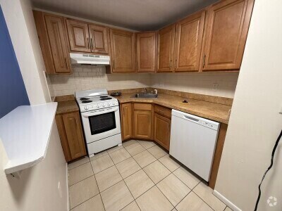 Building Photo - 13 Allston St Unit 4 Rental
