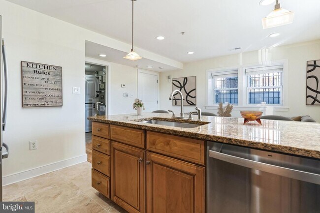 Photo - 1300 Belmont St NW