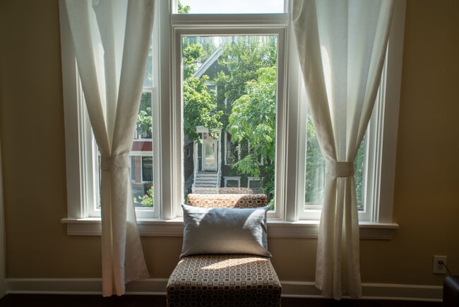 Photo - 3238 N Hoyne Ave Unit #2