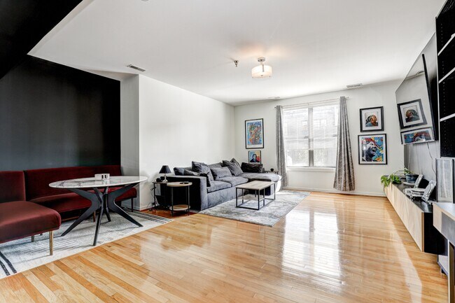 Photo - 1726 Aliceanna St