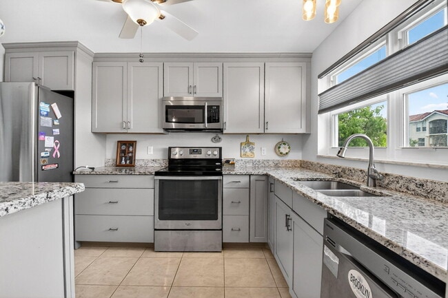 Photo - 2016 S Federal Hwy Unit E309