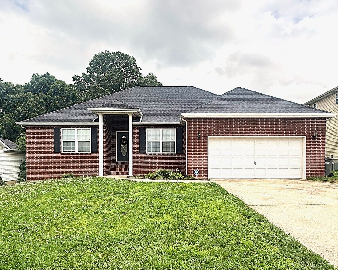 Beautiful 4 Bedroom home - Beautiful 4 Bedroom home