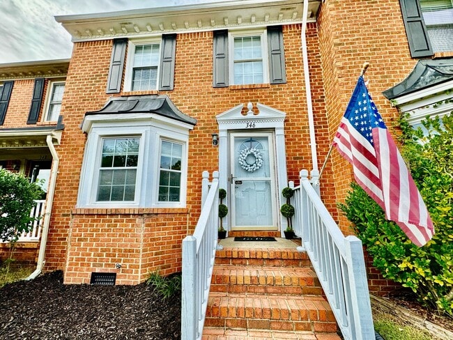 Photo - Available 11-14-25! Lakefront Townhome w/2...