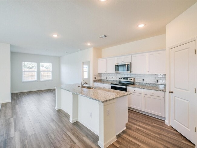 Photo - 1553 Shadow Hawk Dr