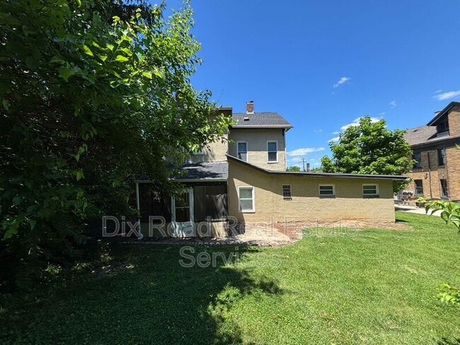 Photo - 545 Rockdale Ave