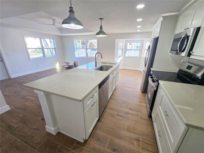 Photo - 5702 Carissa St