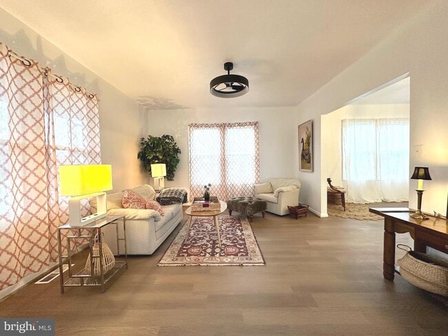 Photo - 626 Maryland Ave