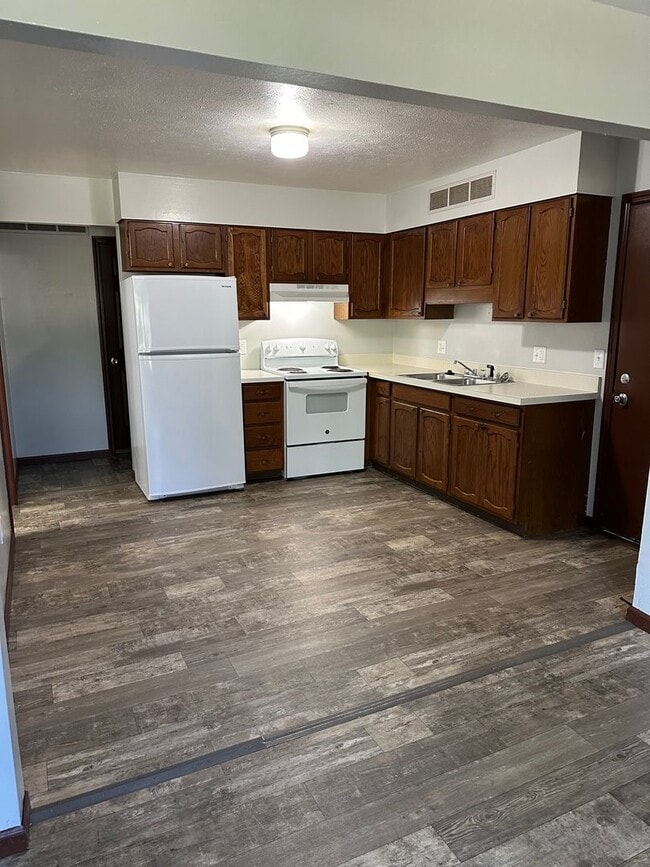 Photo - 301 E Palm Dr Unit 301-11