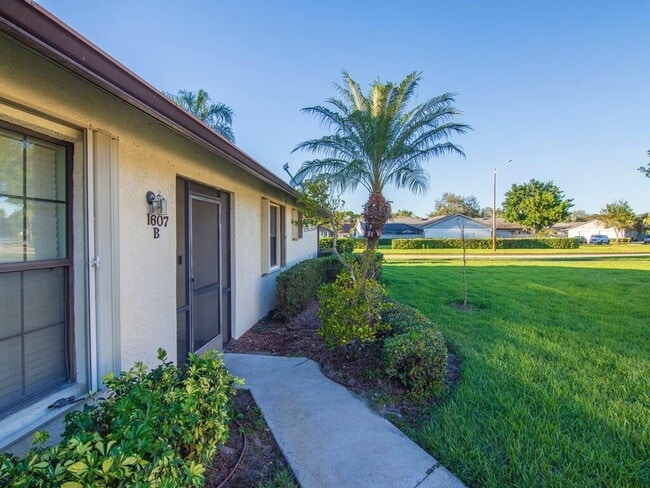 Photo - 1607 Laurel Leaf Ln