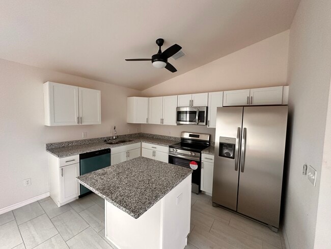 Photo - 1820 SE 8th St