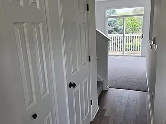 2909 White Thorn Cir