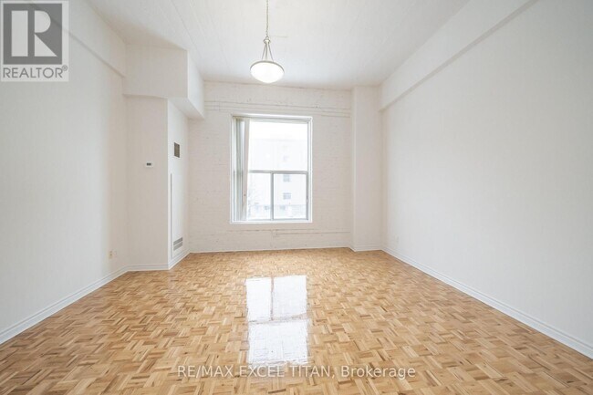 Photo - 1407 Dupont St Unit 315