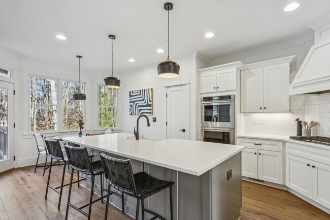 Photo - 3346 Kenyon Creek Dr NW