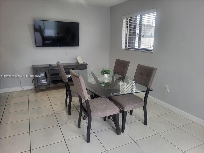 Photo - 2403 SW 102nd Pl