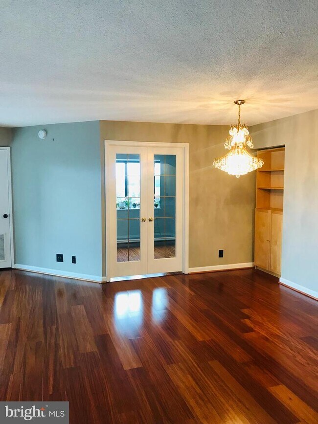 Photo - 900 N Stafford St Unidad 1017