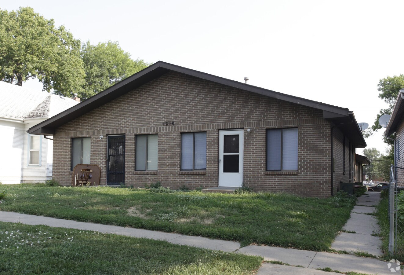 Photo - 1916 G St Apartments