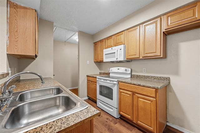 Photo - 3414 Colonial Dr