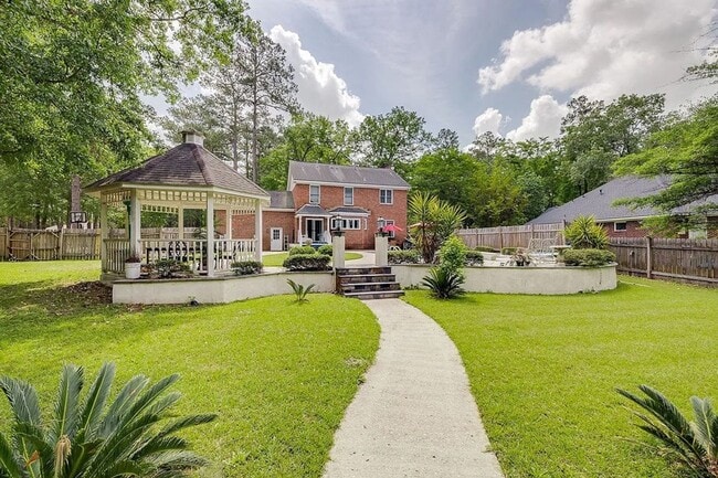 113 Cypress Dr