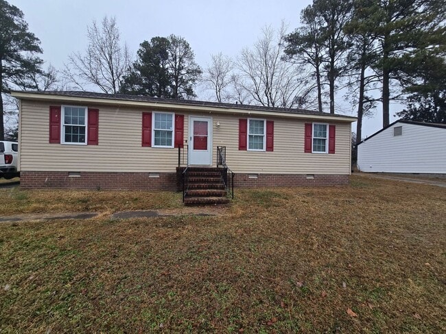Building Photo - 3 BR House in S. Chesterfield - Available Now!