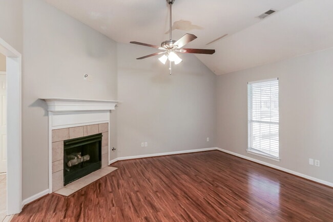 Photo - 1329 Annesdale Dr