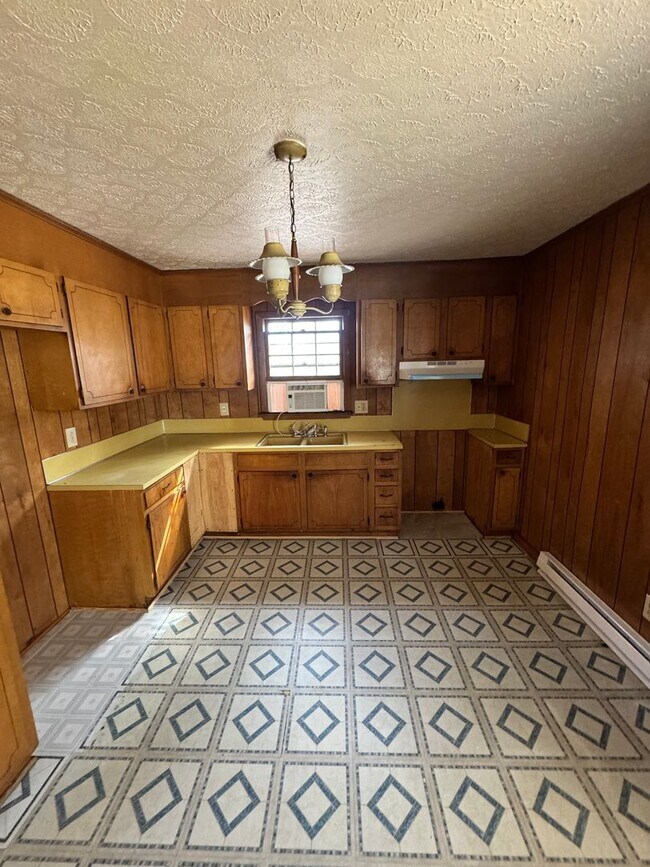 Photo - 2 bedroom / 1 office / 1 bathroom in Shelby, NC