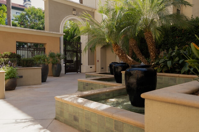 12975 Agustin Pl Unit 334