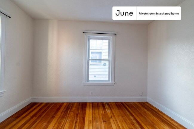 Photo - Room in Shared 4 bed/1 bath home Unit C