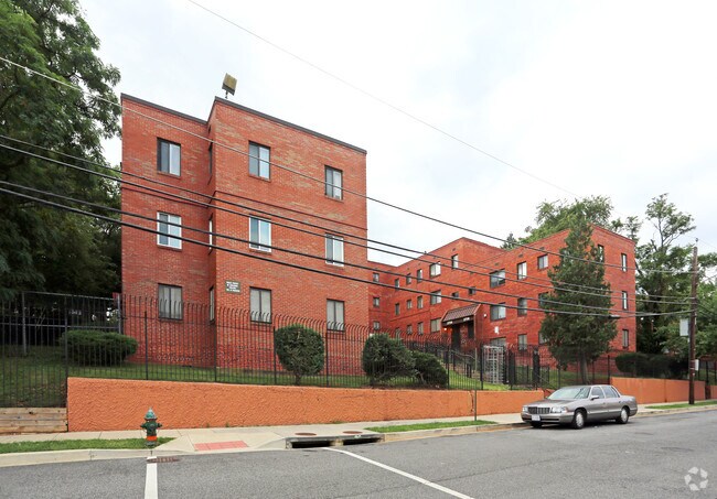 Parkchester Apartments - Parkchester Apartments