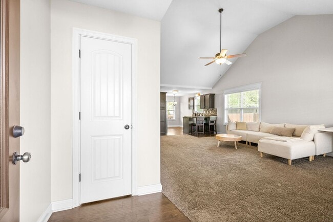 Photo - 3 Bedroom Home For Rent Near Post!
