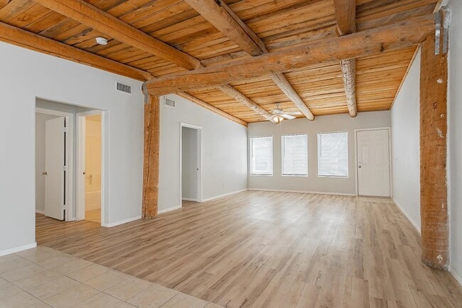 Photo - 1960 E Ambush St Unidad B