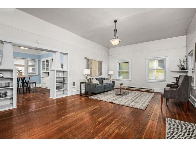 Photo - 511 Madison St