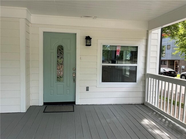 Photo - 559 Angier Ave NE