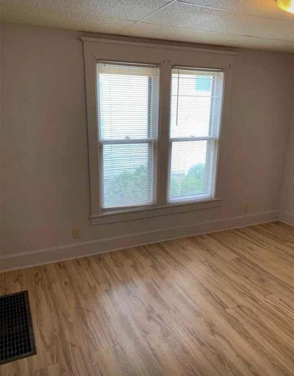Building Photo - 620 1/2 W Cottonwood St-620.5