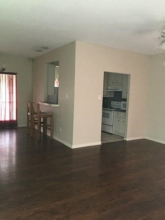 Photo - 306 Bush Dr