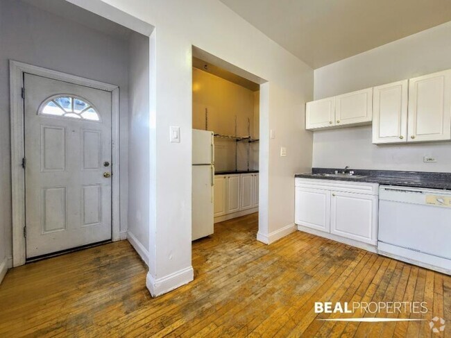 Building Photo - 1 bedroom in EVANSTON IL 60202 Unit E3 Rental