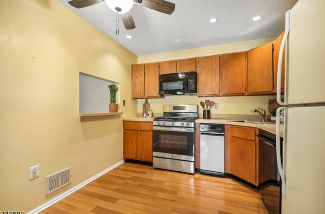 341 Penns Way