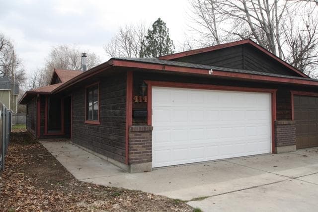 Photo - 414 S Curtis Rd