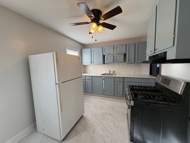 Photo - 429 Gary Ave