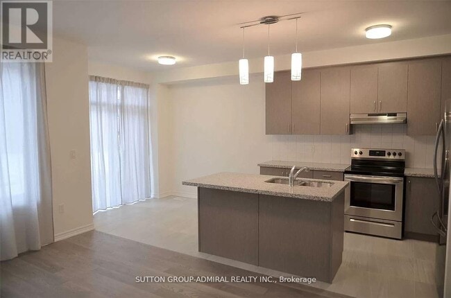 Photo - 1475 Blackmore St