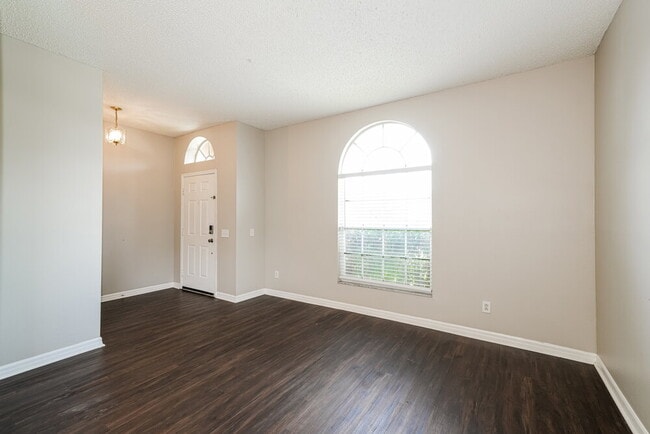 18233 Brookpark Dr