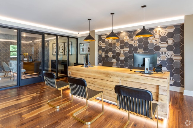 Leasing Center