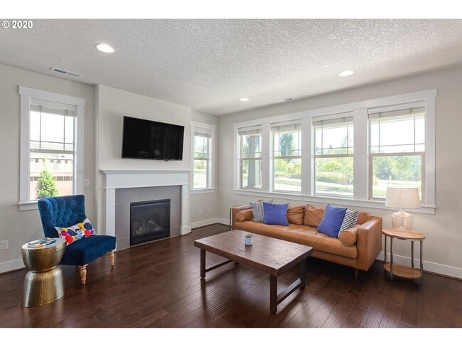 Photo - 15075 NW Rossetta St