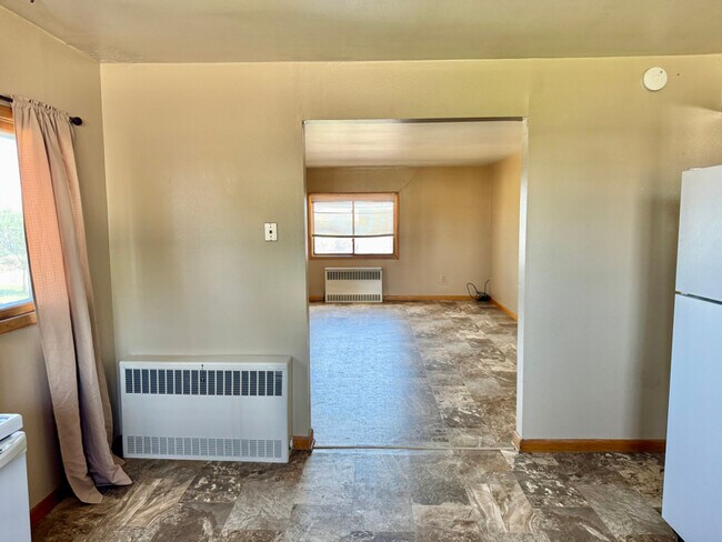 Photo - 302 W 7th St Unit 5